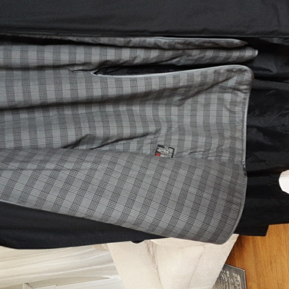 LONDON FOG MENS 44R LINED TRENCHCOAT BLACK/Belted - Picture 9 of 16